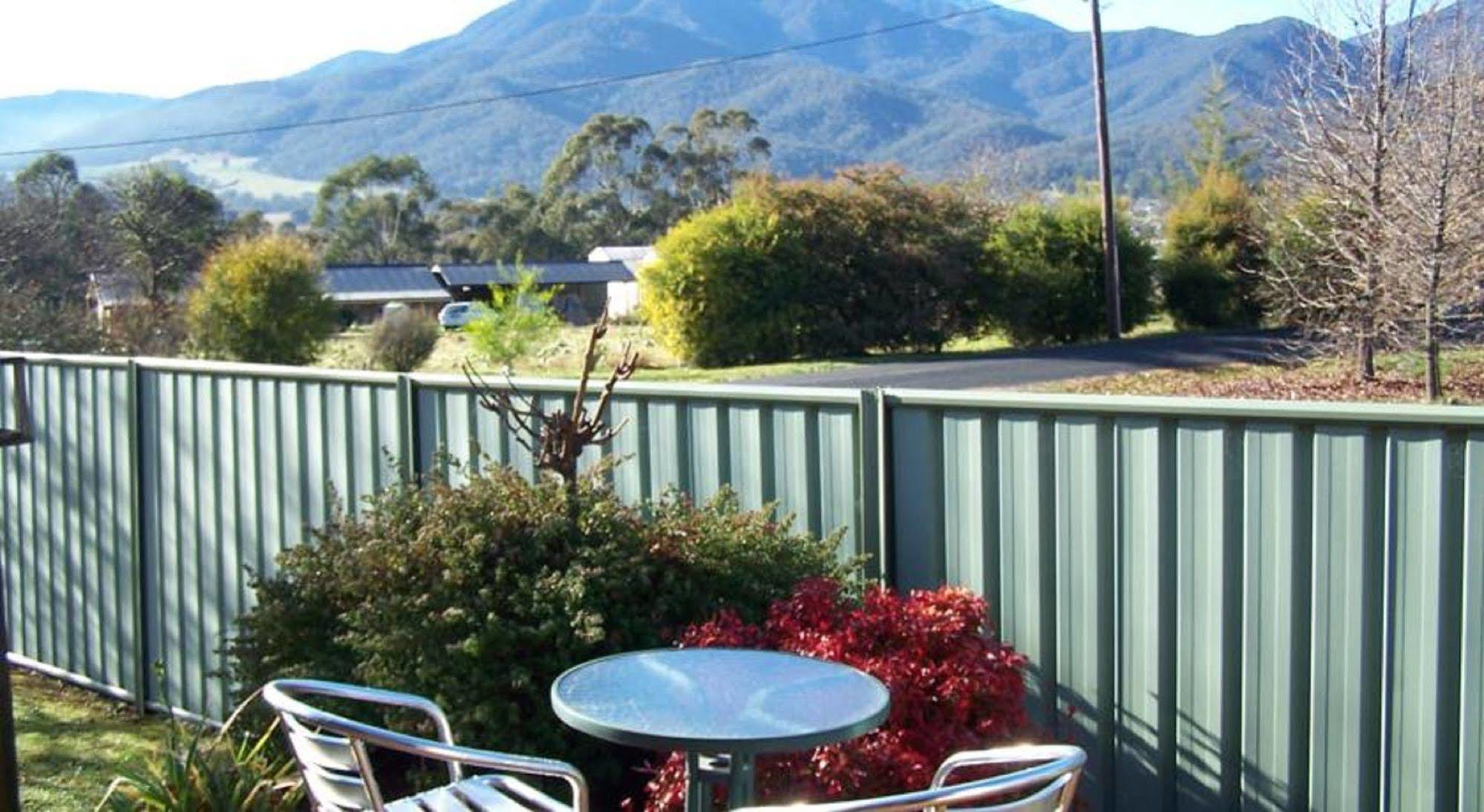 Bogong Moth Motel マウント・ビューティー エクステリア 写真